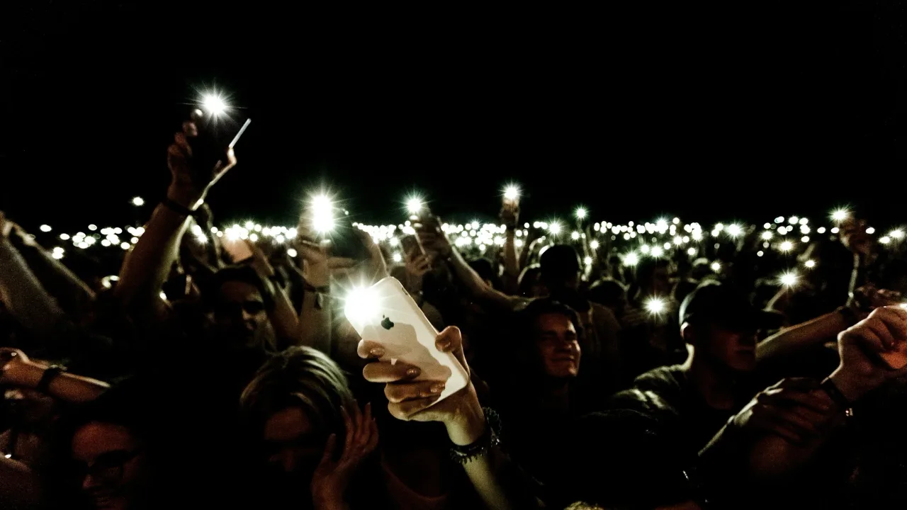 Crowdsourcing a Video Campaign? Read These 5 Tips First